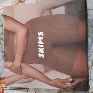 Skims Sculpting Short above the knee